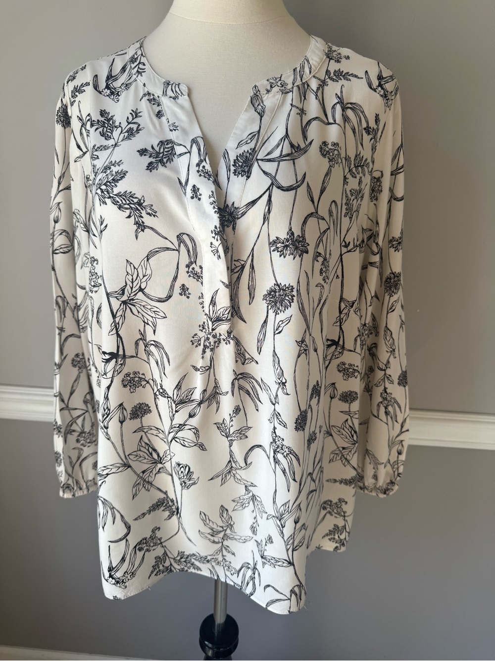 Philosophy White Henley Blouse with Black Floral Print